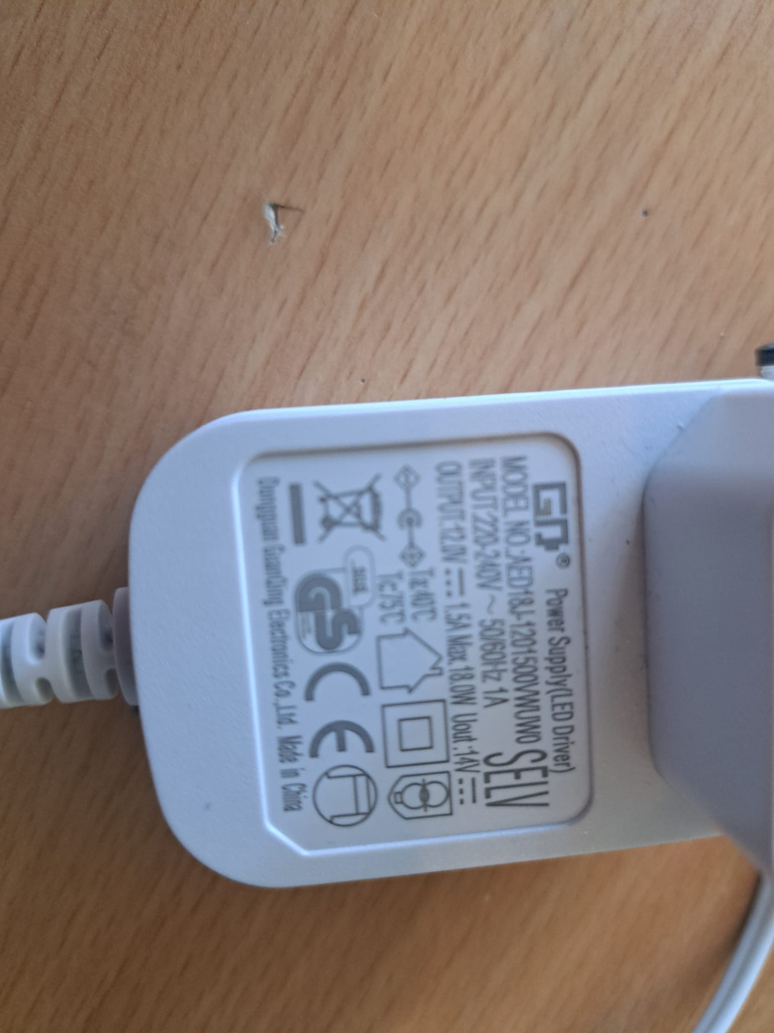 Dongguan Guanding Electronics AED18J‑1201500WUVVO